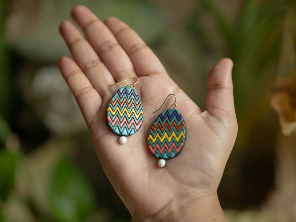 Handmade Earthen Clay Zig-Zag Oval Drop Earrings with Brass Hooks