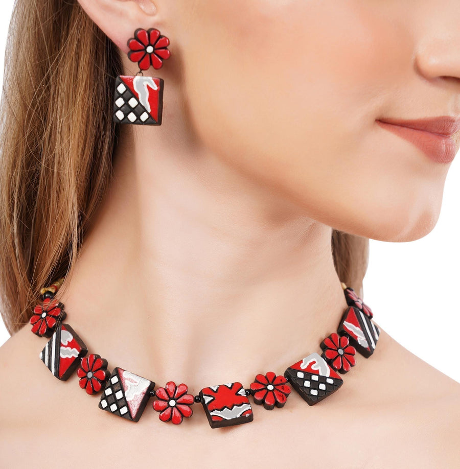 Handmade terracotta clay choker necklace and stud earrings with flower and square design – view 2